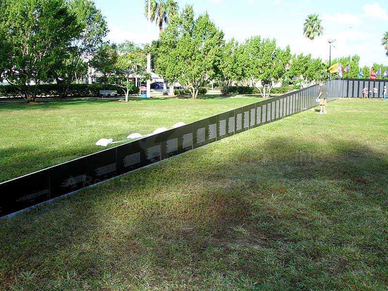 Beach Parkway Condos Jaycee Park Memorial Wall